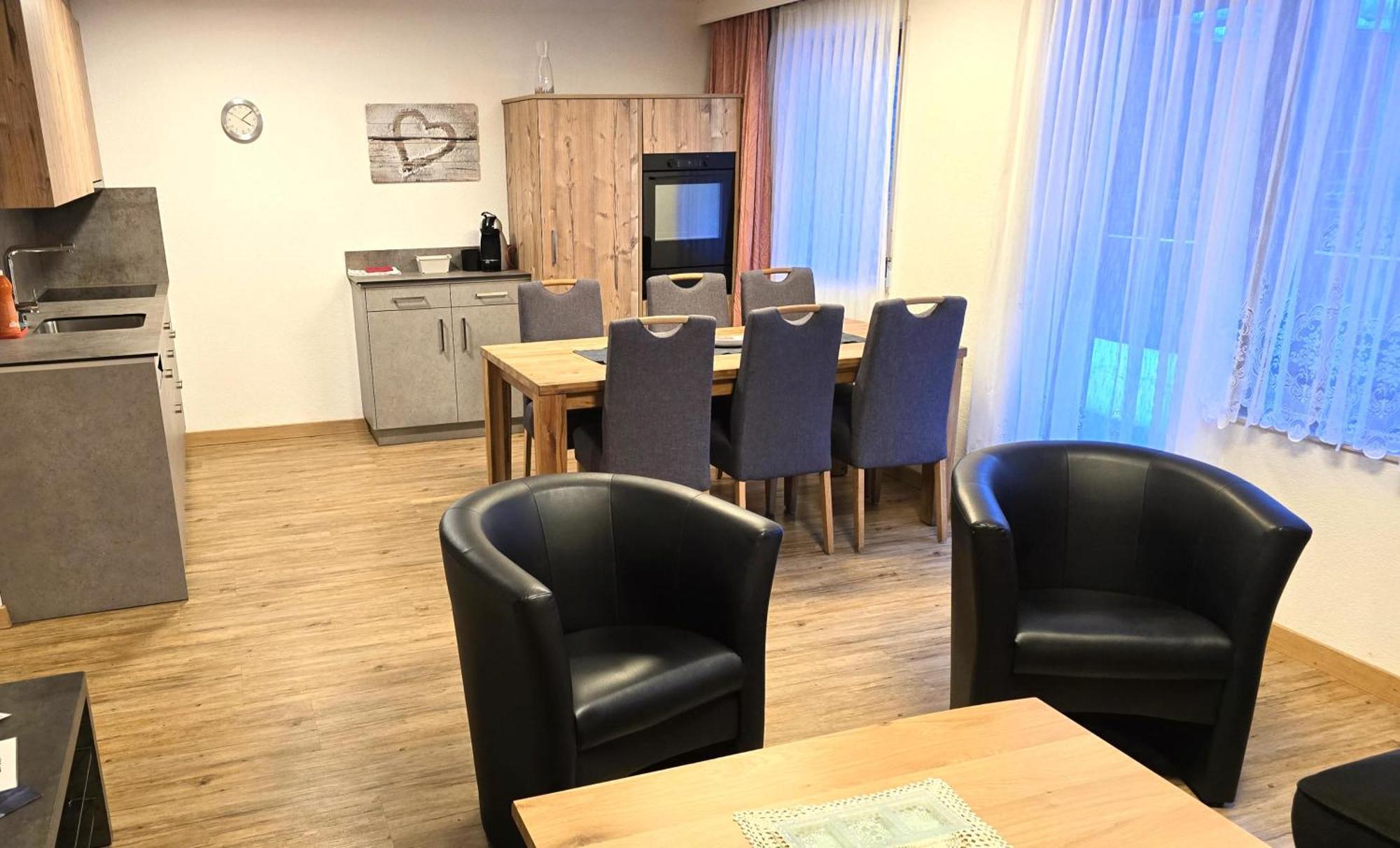 Ferienhaus Adonis Saas-Grund Phòng bức ảnh